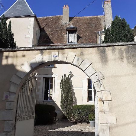 Le Logis De Saint Cyr Aparthotel Issoudun Eksteriør bilde